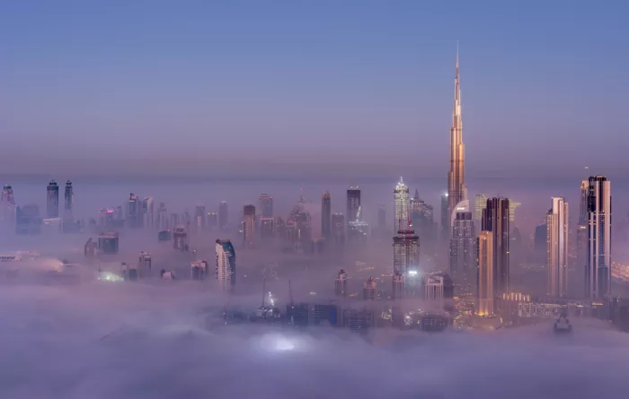 Ajjawi, Mostafa: Foggy Cityscape