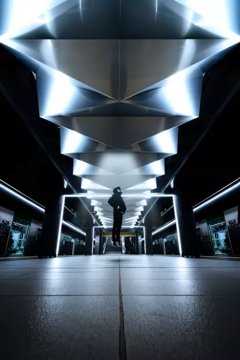I_ha__to: Stazione notturna