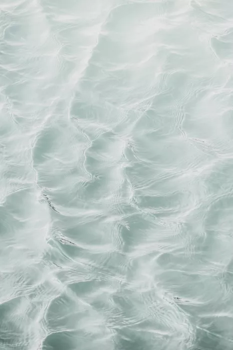 Pienaar, Kathrin: Tiny Waves