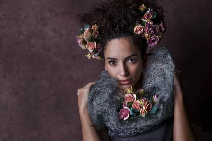 Raga, Gil Joan: Brenda aux roses