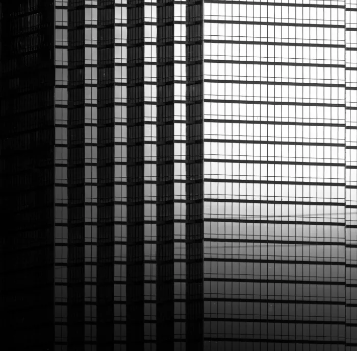 He, Mike: Building and Light