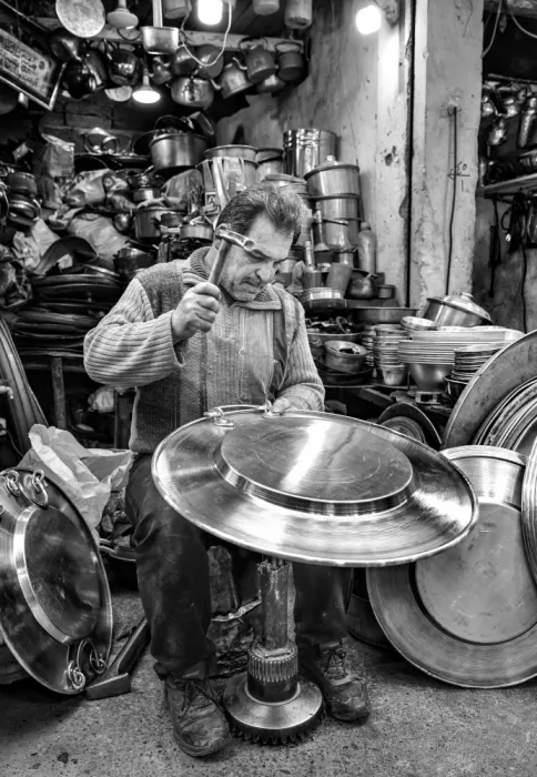 Alsofey, Bashar: Lavoro manuale