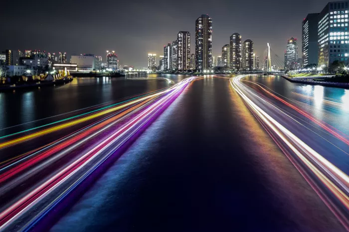 Ôtomo, Michiko: Traînées lumineuses de navire