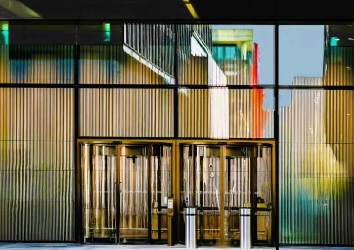 Orbach, Arnon: Reflejos en el cristal - Londres