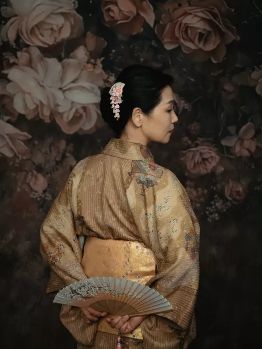 Wang, Jeff: Mujer en kimono