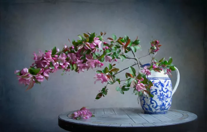 Zhou, Fangping: Crabapple in Spring Light