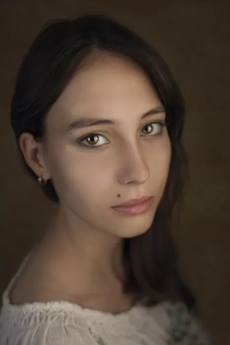 Codreanu, Teodora: Los ojos
