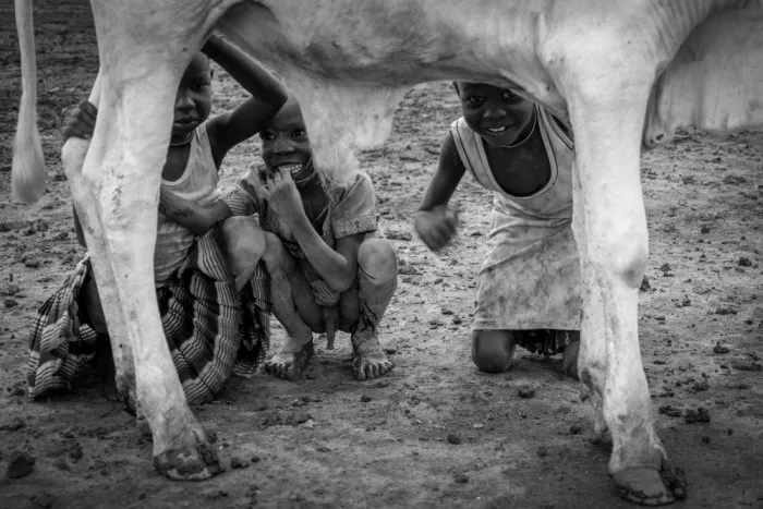 Yosifov, Svetlin: Happy children, Mundari