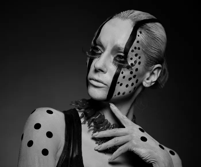 GIL, Yoram: Ekaterina