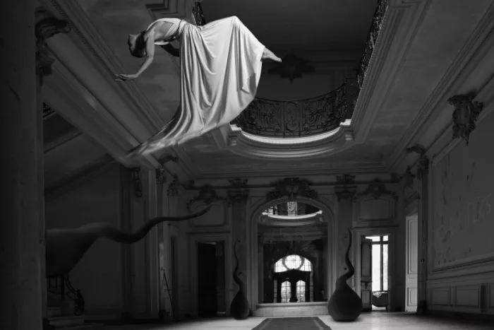 Diepenbroek, von Christine: levitation