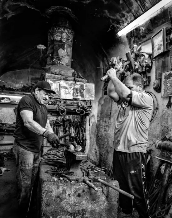 Alsofey, Bashar: Lavoro manuale _ Colleghi di lavoro