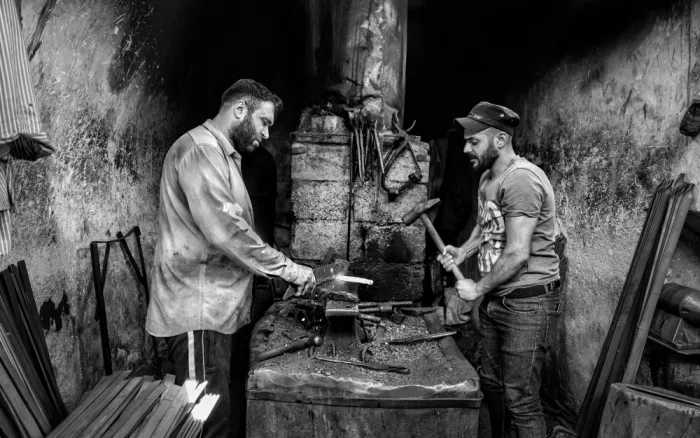 Alsofey, Bashar: Lavoro manuale _ Colleghi di lavoro