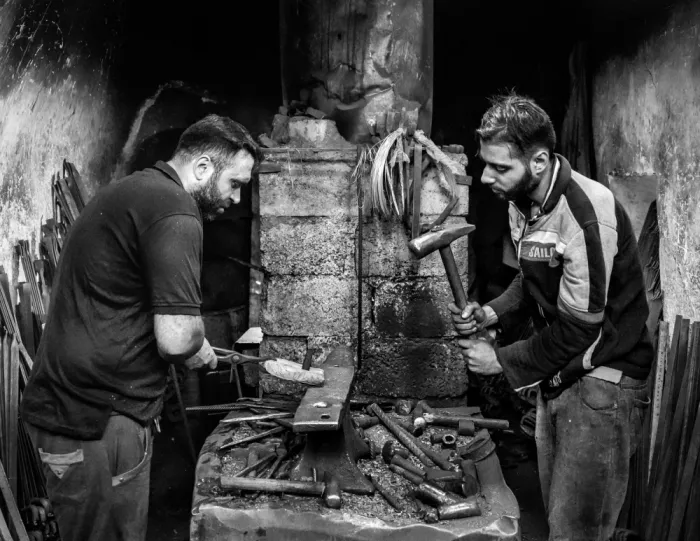 Alsofey, Bashar: Lavoro manuale _ Colleghi di lavoro
