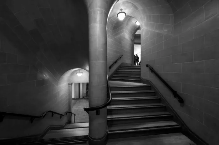 Zeng, Jiahong: Stairs Leigon 8026p