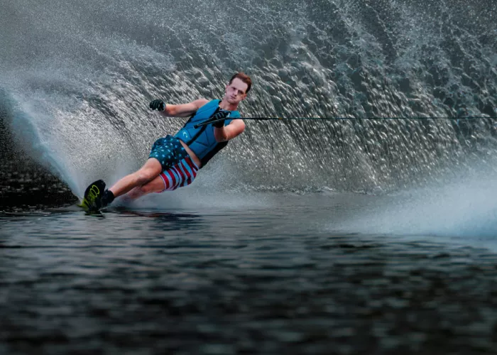 Gu, Zeren: Water Skiing