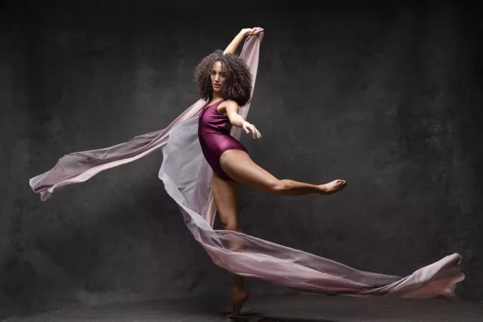 Raga, Gil Joan: Pink tulle
