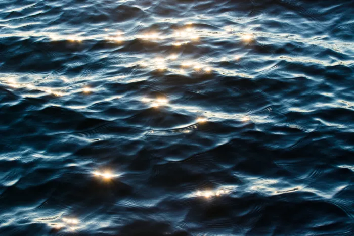 EMELIEmaria: Sol en el agua