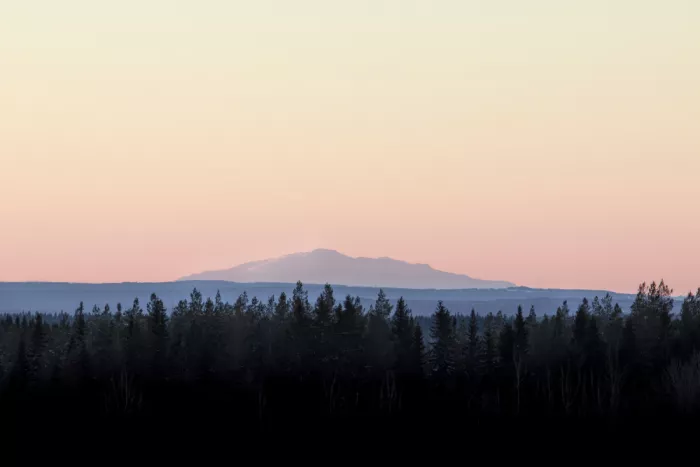 EMELIEmaria: Montaña en el crepúsculo