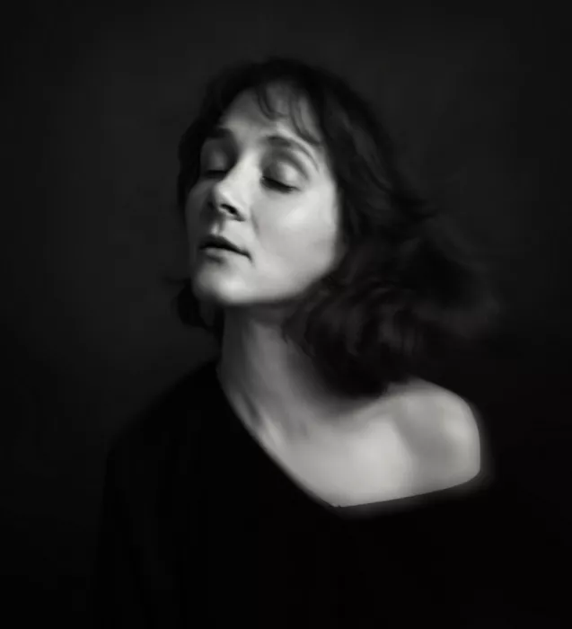 Gitlits, Evgeni: Elena