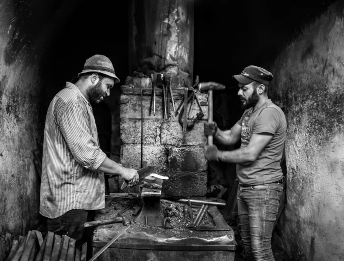 Alsofey, Bashar: Lavoro manuale _ Colleghi di lavoro