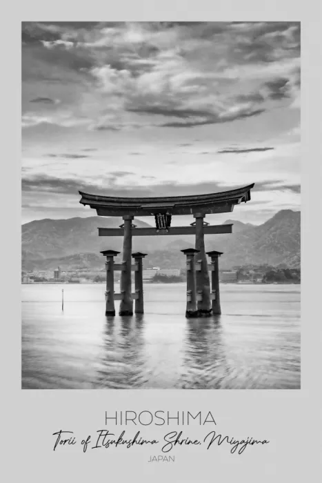 Viola, Melanie: A fuoco: Santuario Itsukushima sull