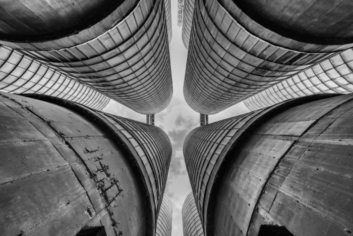 Raif, Joshua: The silos