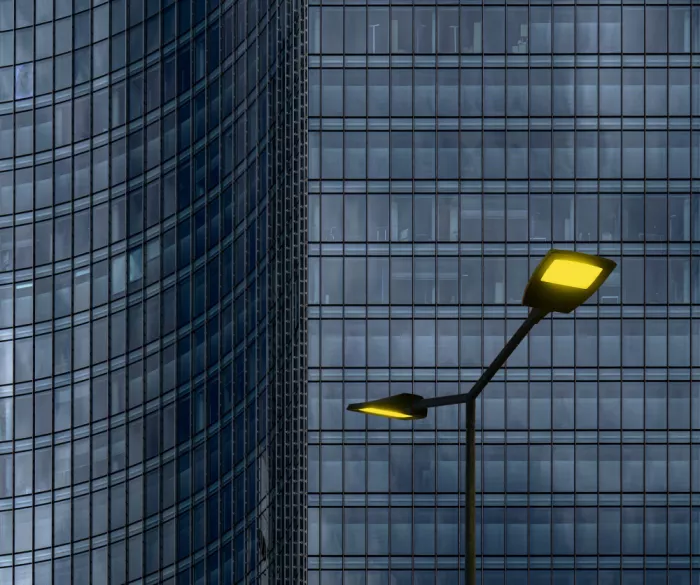Schwerdtfeger, M Roland: Pouliční lampa