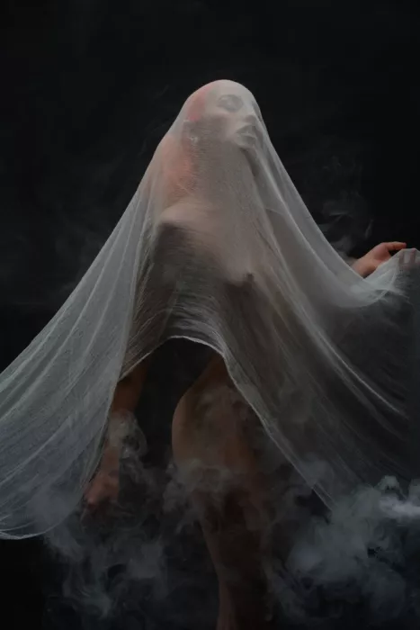 Guryanov, Andrey: Under Veil