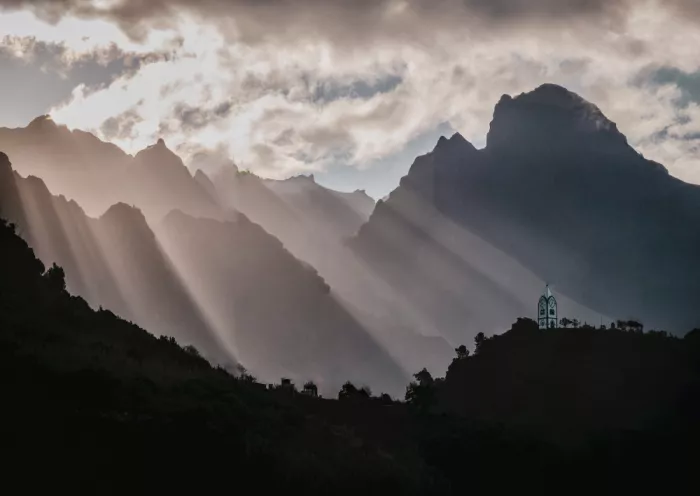 Ling, Ariel: Luce della Valle Madeira