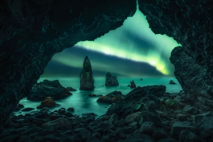 Cui, Yuan: Ozvěny Aurora Dome