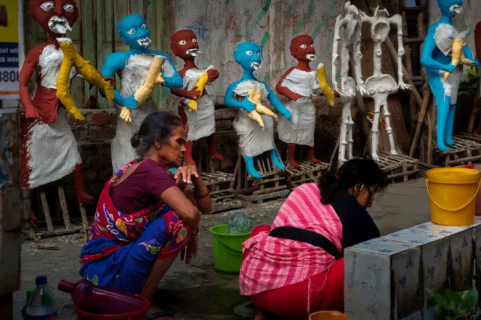 Chakraborty, Sudipta: De la arcilla al poder — La creación de Dakini y Jogini