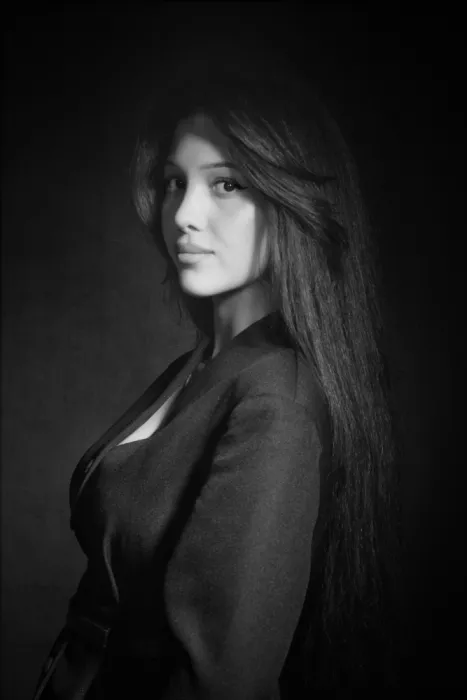 VAGRAMYAN, GAGIK: LUSINE PORTRAIT