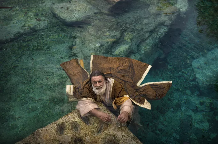 Szmidt, Waldemar: Chalid nella piscina di Cleopatra