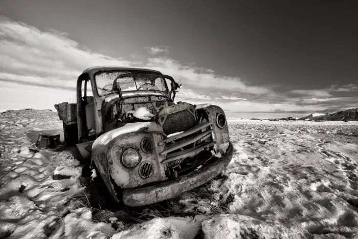 Ingibergsson, H. Þorsteinn: Rezavá Volvo (měkká)