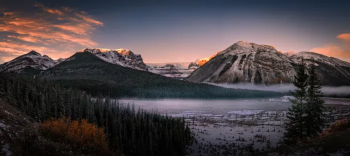 Li, Bing: Sonnenaufgang in den Rocky Mountains