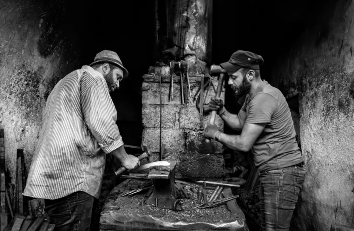 Alsofey, Bashar: Lavoro manuale _ Colleghi di lavoro