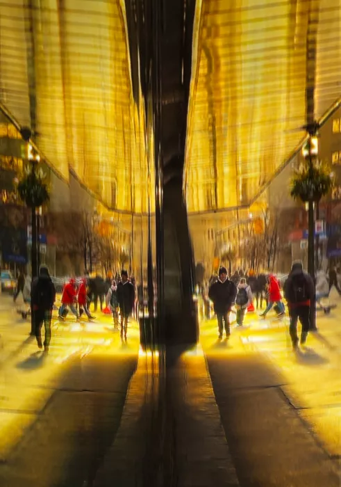Hui: Reflet dans un jour de coucher de soleil