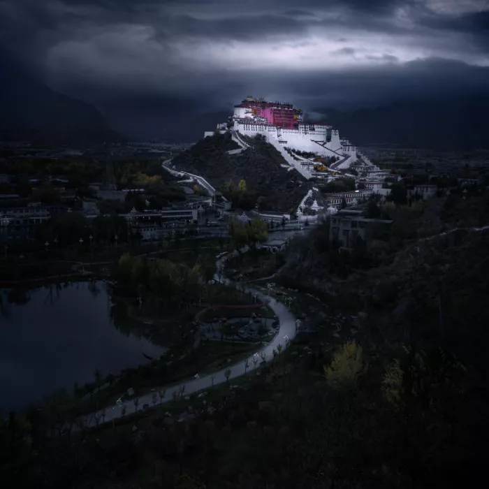 天馬, Feng Chao: The Potala Palace