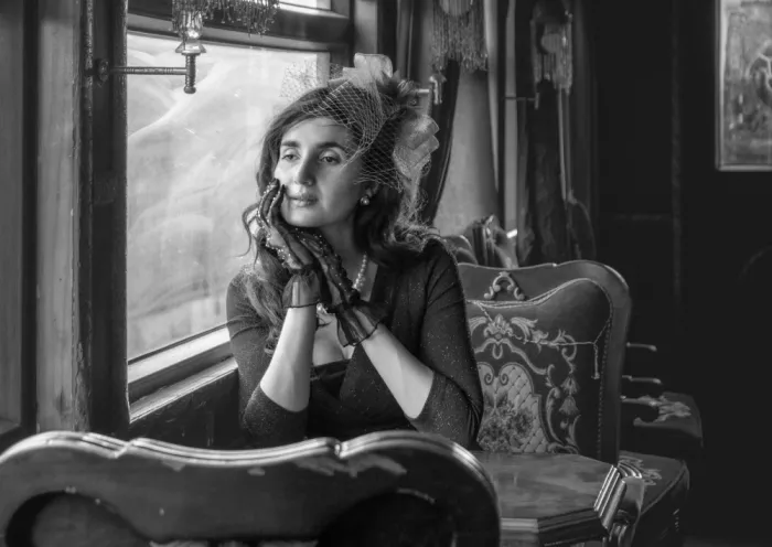 Ras, Abu Ali: Quiet Moment by the Window
