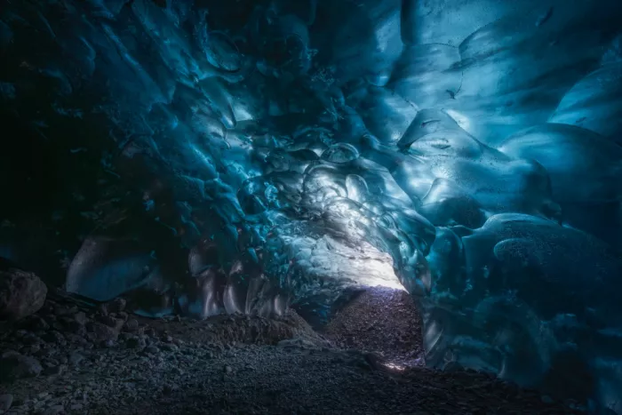（李永男）, Li Yongnan: Blue Cave World