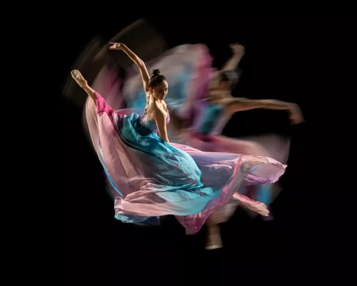 Bunjamin, Antonyus: Danza de alegría