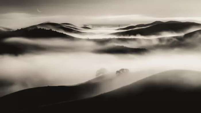 Lipinghu: Veiled Ridges