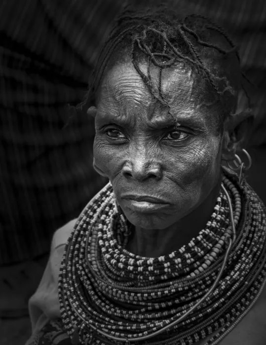 Molina, Elena: Turkana woman at Komote island, Kenya