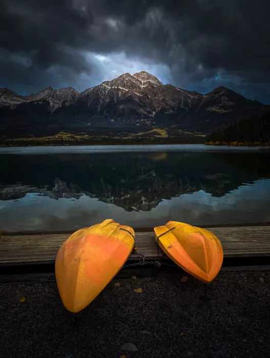 Li, Bing: Ein stürmischer Tag am Lake Patricia
