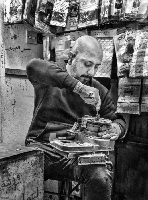 Alsofey, Bashar: Kerosene heater repairman