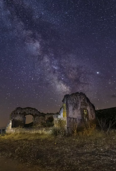 MARTÍNEZ, CARLOS JUAN: Ruines de la gare d