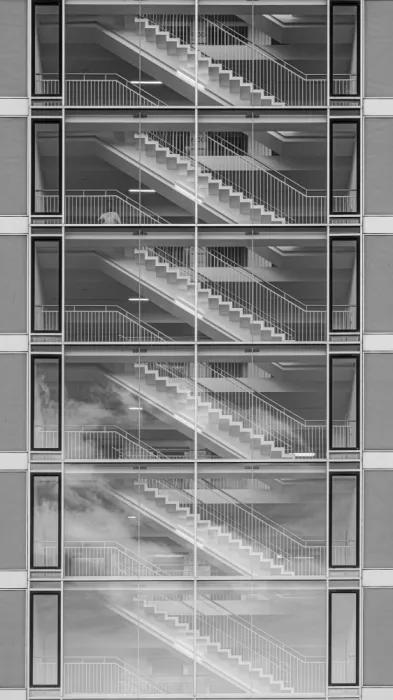 Dauer, Andy: Escalier