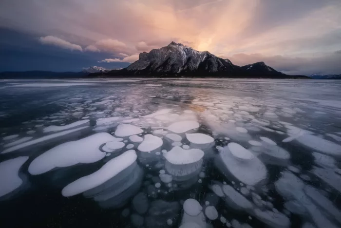 （李永男）, Li Yongnan: Bubble on Ice