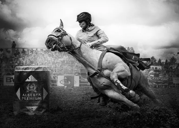 Luo, Louie: Barrel Racing
