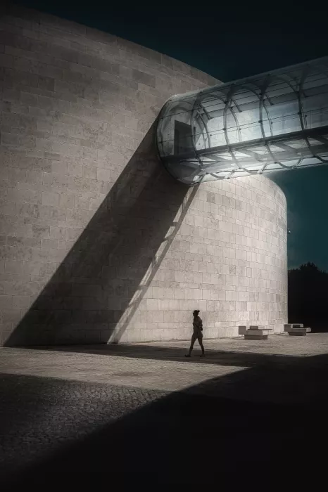 Huybrighs, Marc: Tube shadow